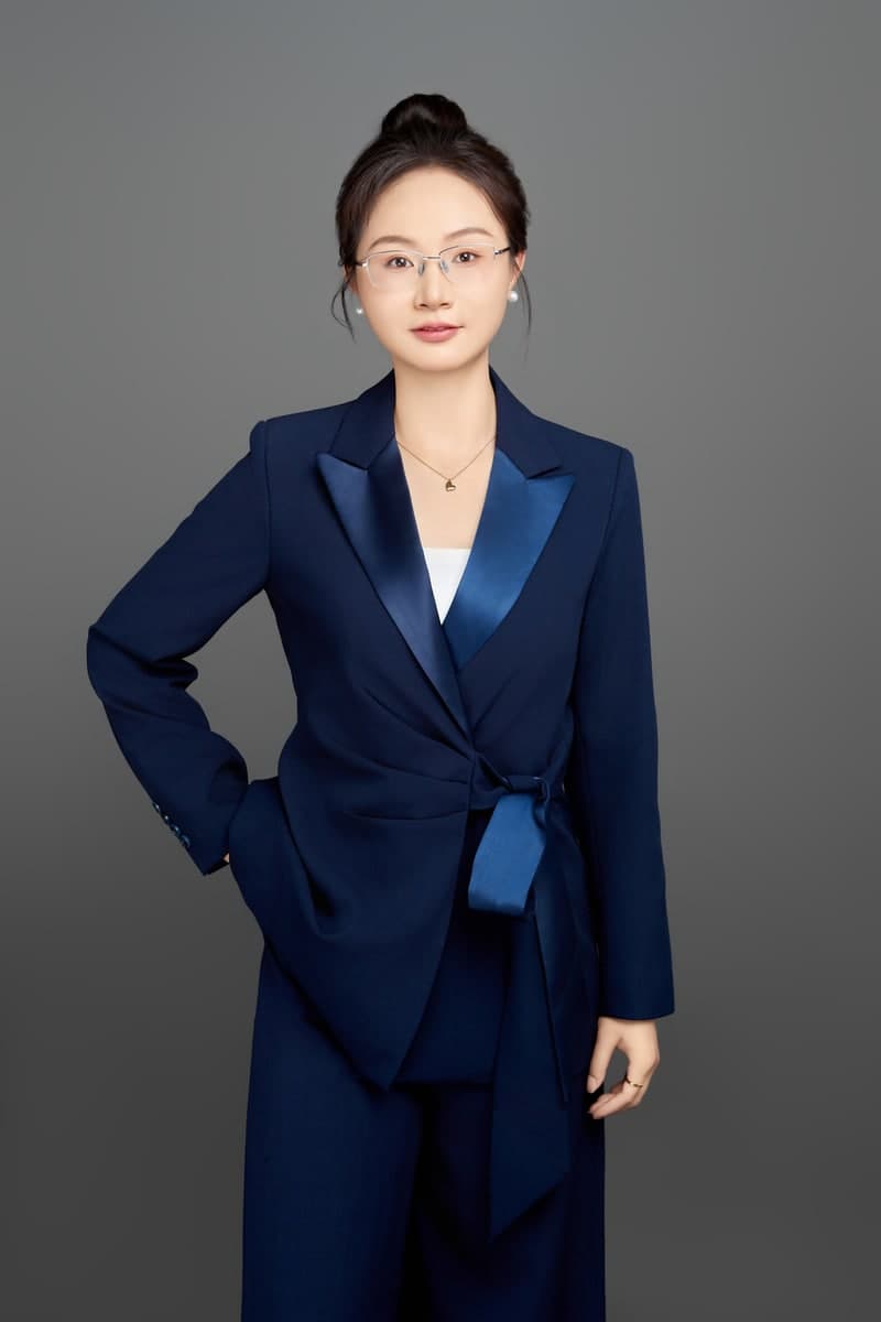 陈舒婷职业照